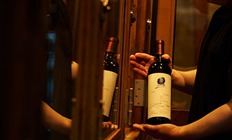 ワイン取り出す